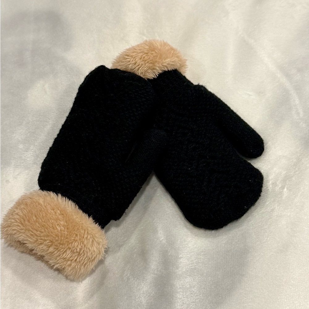 Black Mittens with Tan Fur Trim little Kid